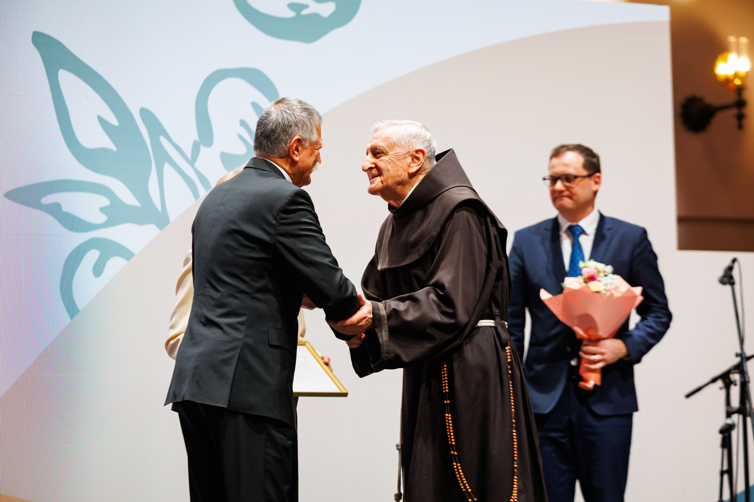 „Magyarország az én hazám, mint Jézusnak Izrael, ami felette áll minden evilági csoportosulásnak.”