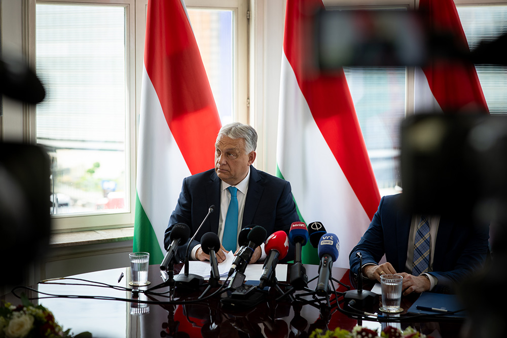A Polgári Magyarországért Alapítvány brüsszeli képviseletén tartott sajtótájékoztatót a Fidesz párt elnöke.